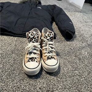 Leopard high top converse